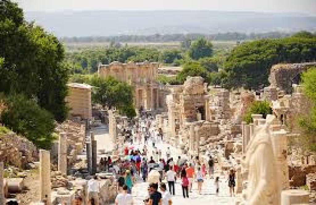 Explore Ephesus: The Ancient Wonder Near Kusadasi